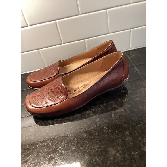 soft Women's embroidered leather loafer Hilllary color leaf women's us size 10W - Picture 5 of 11